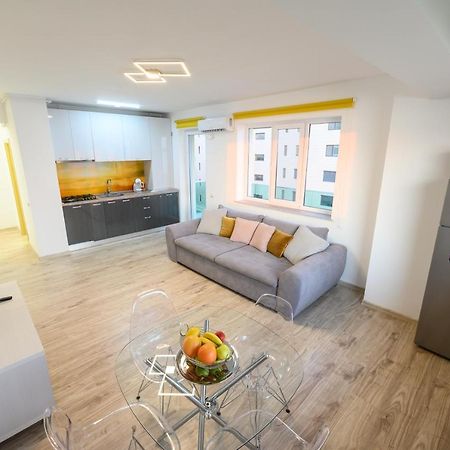 Sunset Lake Apartament Mamaia Buitenkant foto