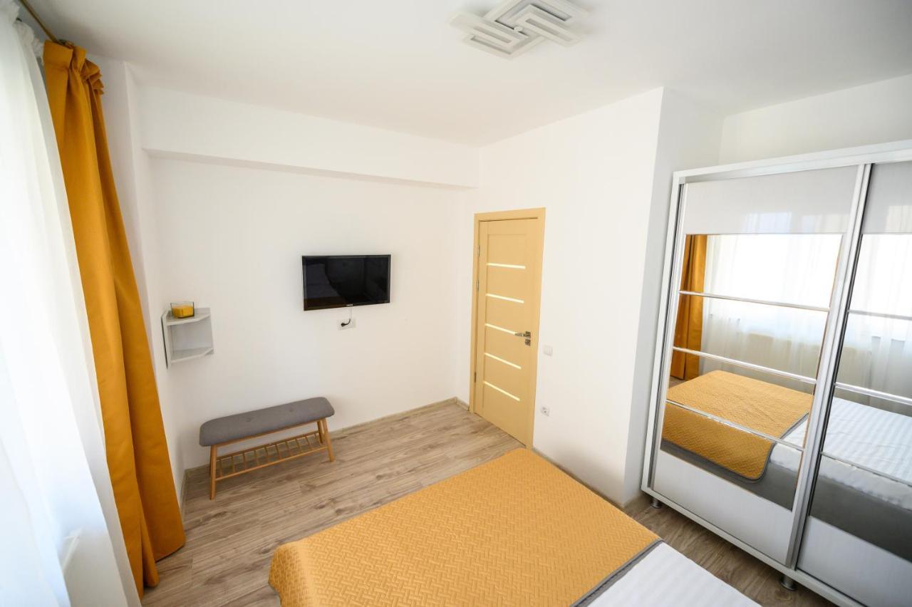 Sunset Lake Apartament Mamaia Buitenkant foto
