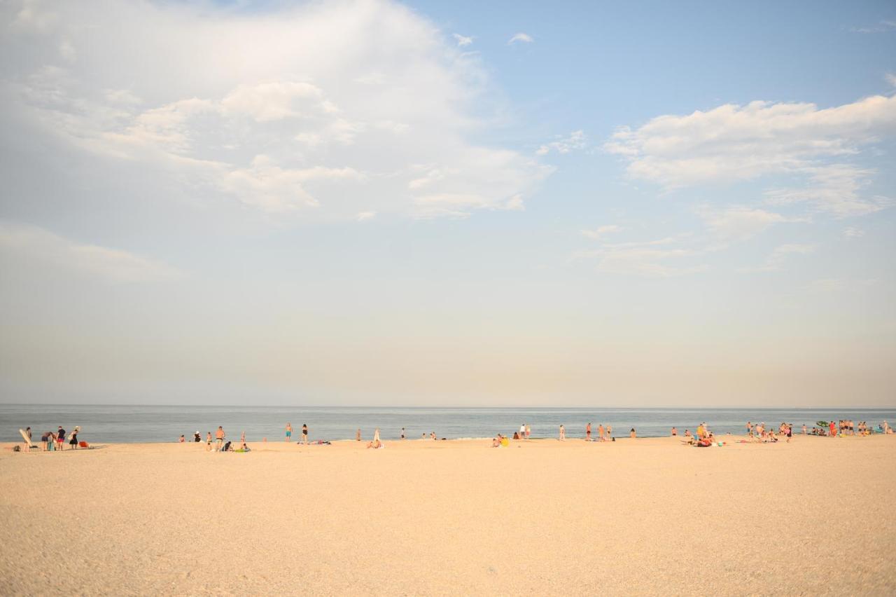 Sunset Lake Apartament Mamaia Buitenkant foto